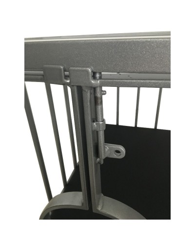 Cage m